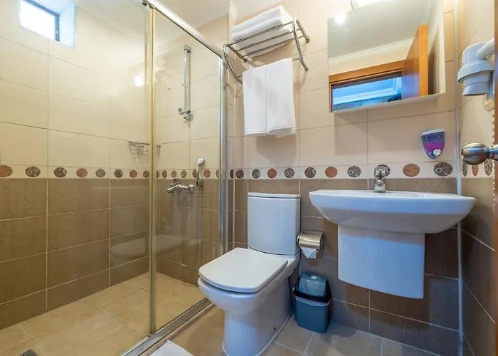 Budget King Room